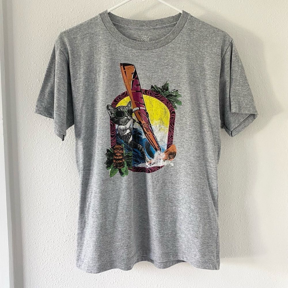 Kid Dangerous Wind Surfing Cat Graphic T Shirt Size Large Fits Ages 12-14